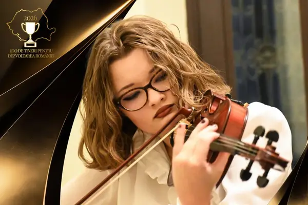 Maria Dura, în „100 de tineri pentru dezvoltarea României” după performanțele la vioară